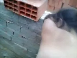 若い乳首マッサージャーの猫クソの猫 女性 ...