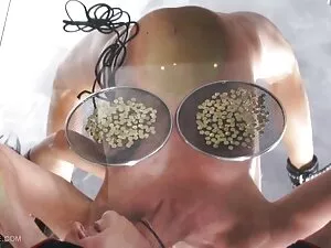 彼はキッチンで痛みを伴わずに私のガールフ ...