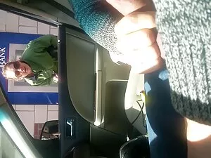 二つの美味しいひよこの床にクソの洗濯機  ...