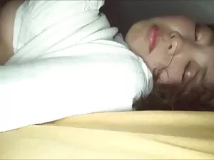 隠しカメラに寝室の取付ランジェリー 女の ...